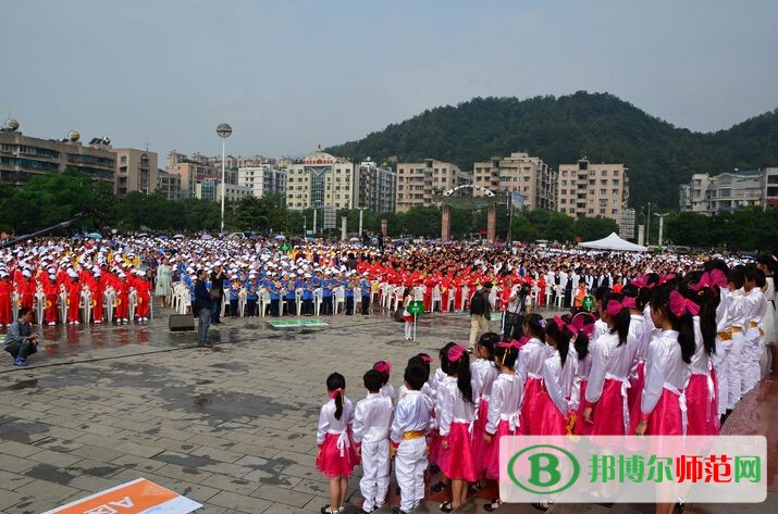 貴陽振華藝術(shù)師范職校2023年報名條件、招生要求、招生對象