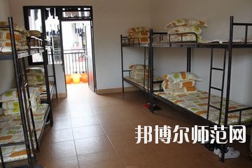 重慶微電子工業(yè)幼師學校