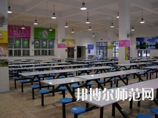 重慶微電子工業(yè)幼師學校