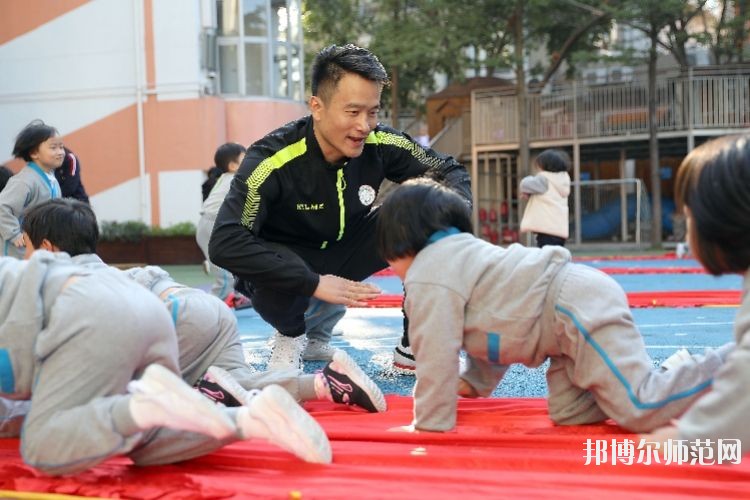 江西男生上什么幼師學校比較好