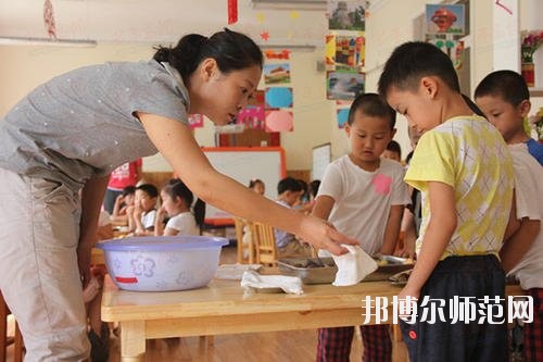 遵義2020年女生讀幼師學(xué)校有前途嗎