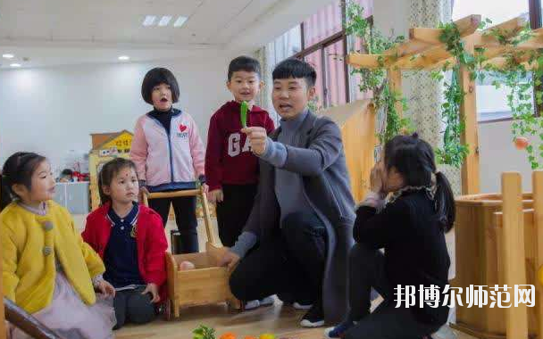 十堰2020年幼師學(xué)校學(xué)費(fèi)多少