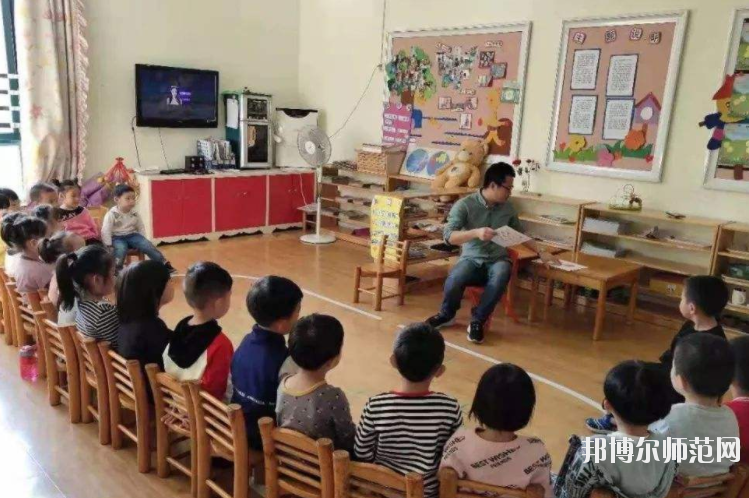 保定2021年幼師學校好還是大專好