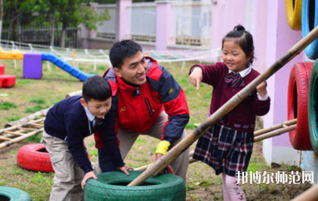 滄州2021年幼師學(xué)校有哪些專業(yè)適合男生