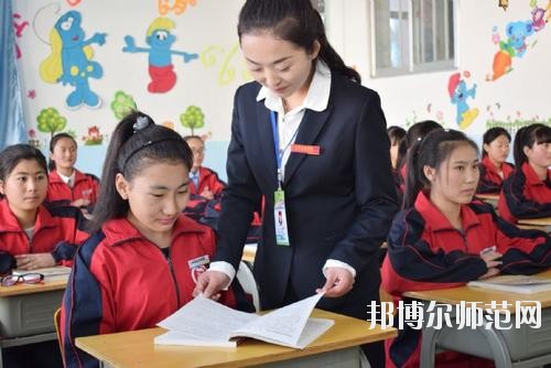 眉山2021幼師學校什么專業(yè)好