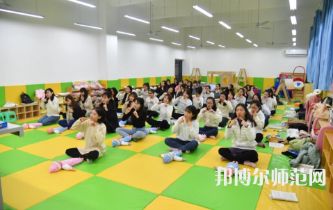 重慶幼兒師范高等專科學(xué)校梨園校區(qū)2023年招生簡(jiǎn)章 